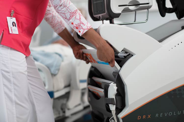 gallery2-piu-mobile-xray-drx-revolution-393ca